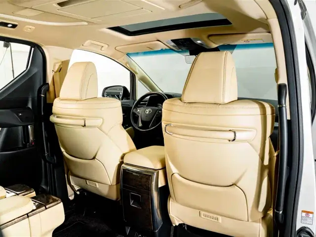 Toyota Alphard — Фото автомобиля 27