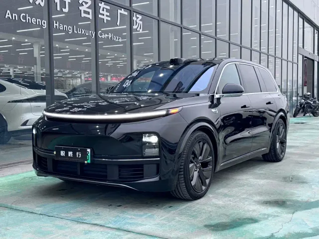 Фотография автомобиля — Li Auto L9