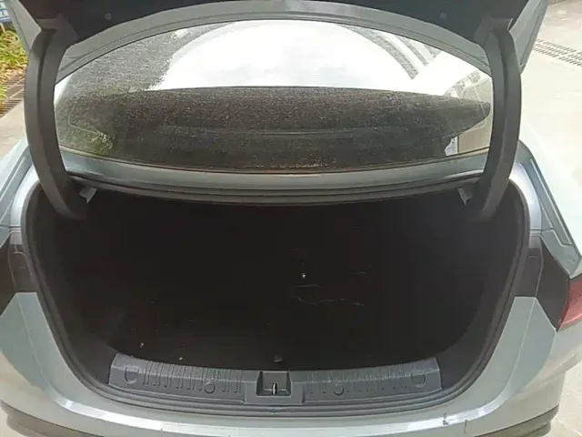BYD Qin L — Фото автомобиля 18