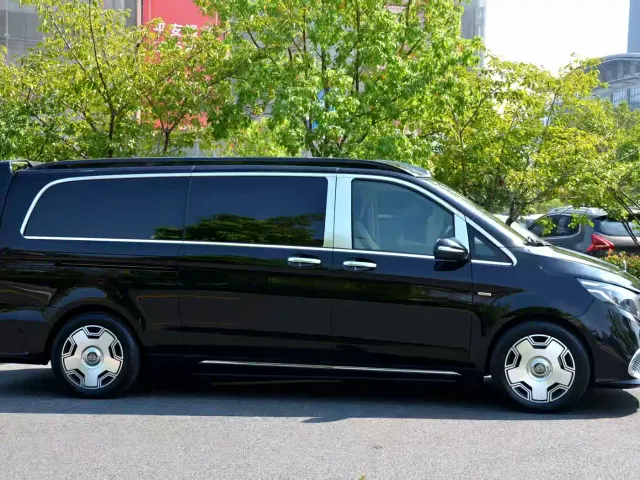 Mercedes-Benz V-Class — Фото автомобиля 4