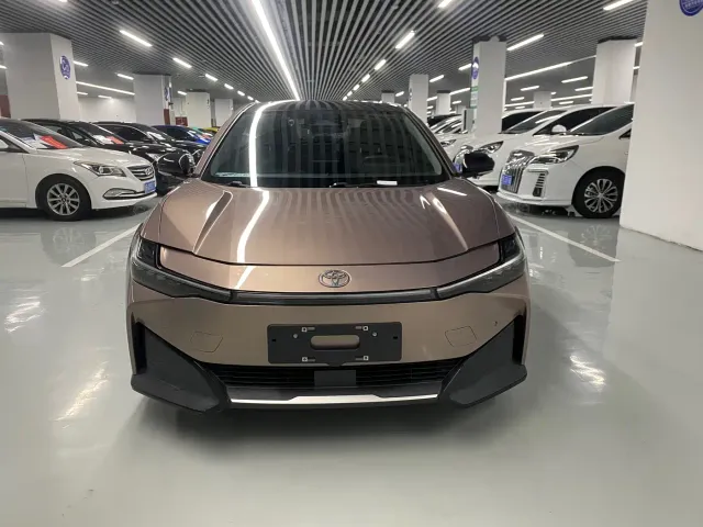 Toyota bZ3 — Фото автомобиля 2