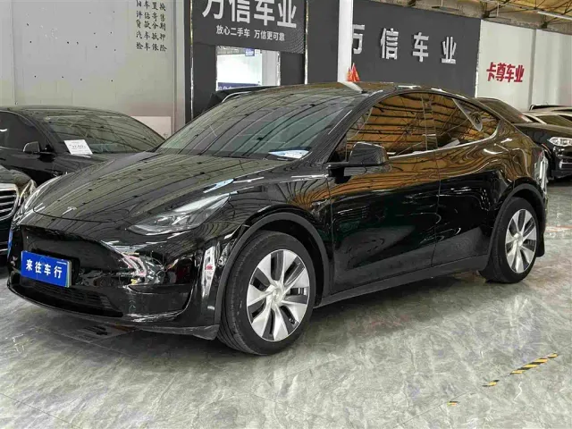 Фотография автомобиля — Tesla Model Y