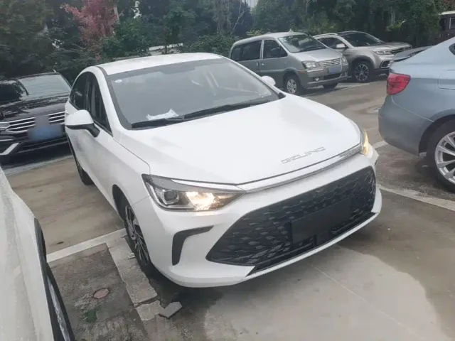 BAIC Beijing U5 PLUS — Фото автомобиля 3