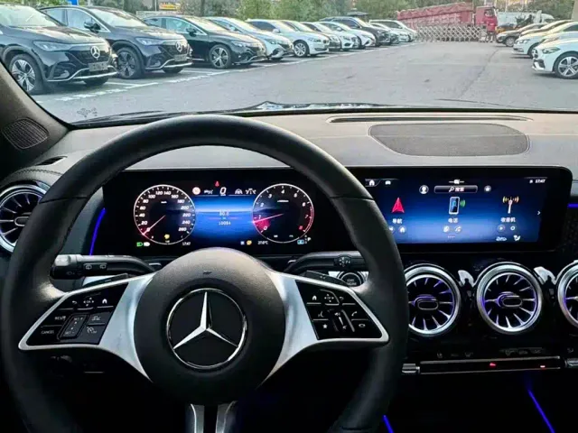 Mercedes-Benz GLB-Class — Фото автомобиля 10