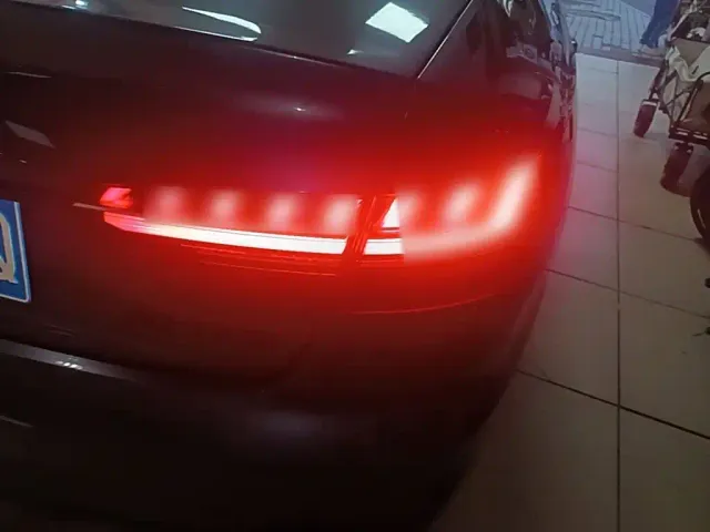 Audi A4L — Фото автомобиля 7