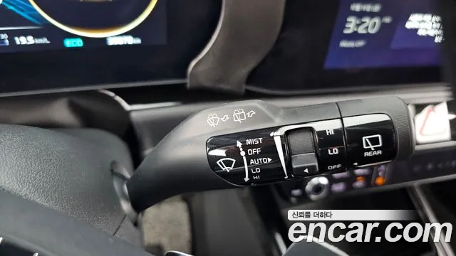Kia Niro The All New — Фото автомобиля 23