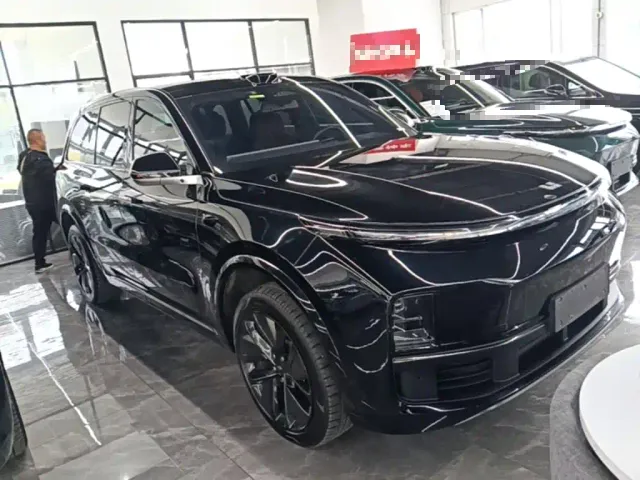 Li Auto L9 — Фото автомобиля 3