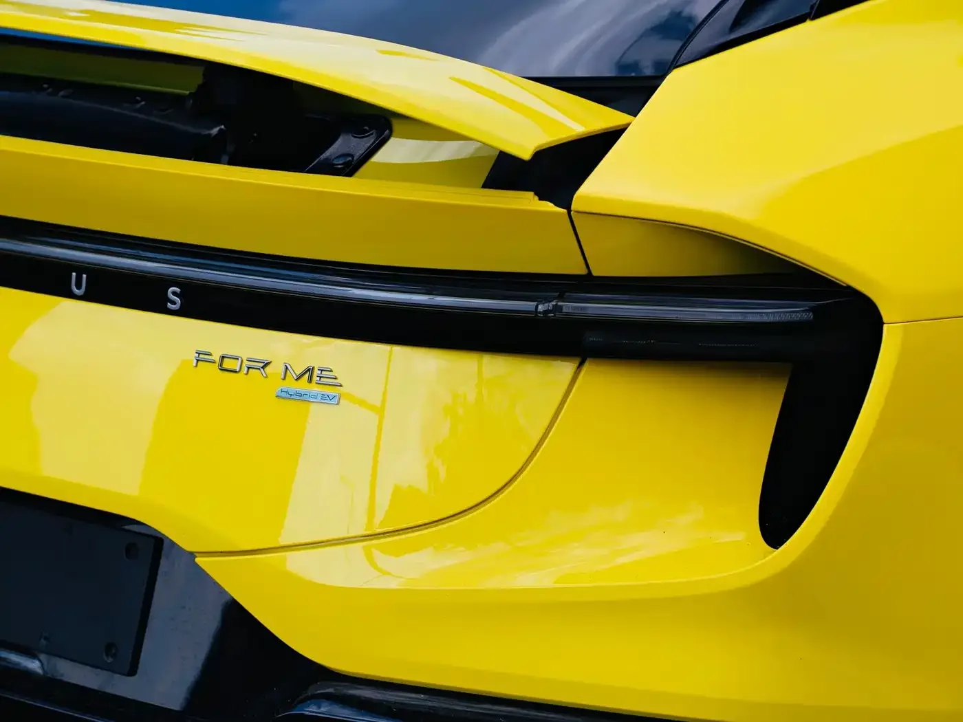 Lotus Cars Lotus FOR ME 2026 Base Model 5-Seater — Фото автомобиля 6