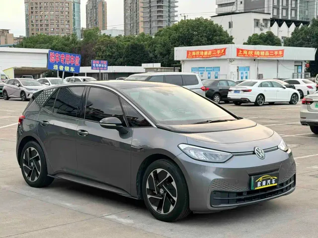 Volkswagen ID.3 — Фото автомобиля 3