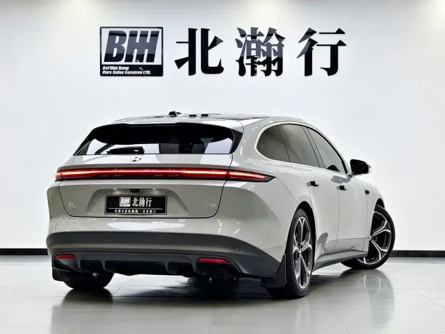 Nio ET5 Touring — Фото автомобиля 5