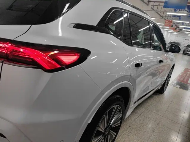 Buick E5 — Фото автомобиля 6