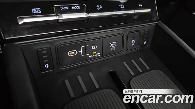 Hyundai Santa Fe MX5 — Фото автомобиля 17