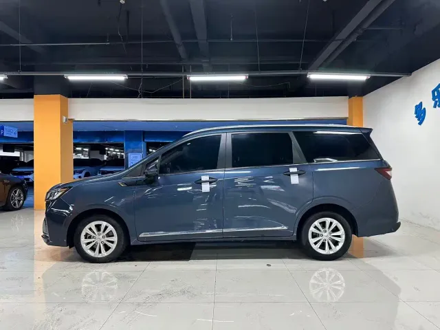 Wuling Jiachen — Фото автомобиля 9