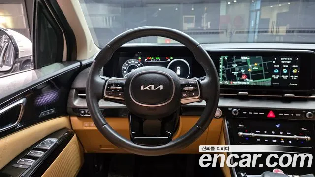 Kia Carnival Generation 4 — Фото автомобиля 14