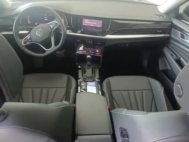 Volkswagen Passat — Фото автомобиля 9