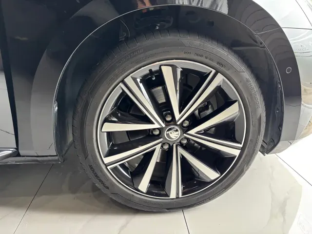 Skoda Superb — Фото автомобиля 20