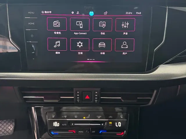 Volkswagen Passat — Фото автомобиля 13