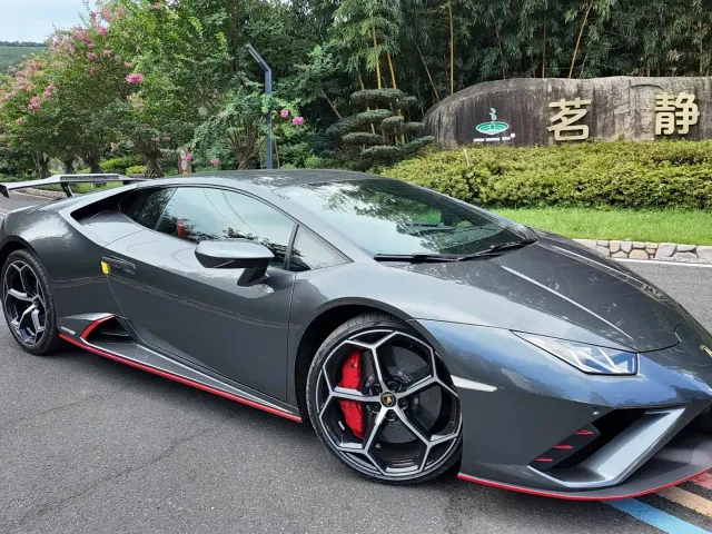 Lamborghini Huracan — Фото автомобиля 2