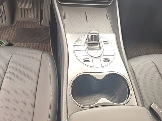 BYD Seal 05 DM-i — Фото автомобиля 13