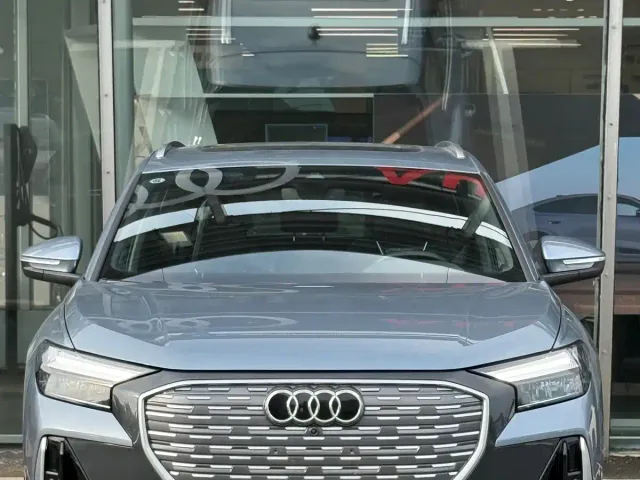 Audi Q4 e-tron — Фото автомобиля 2