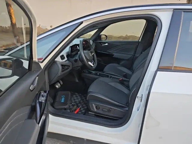 Volkswagen ID.3 — Фото автомобиля 15