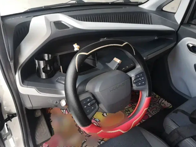 Wuling NanoEV — Фото автомобиля 9