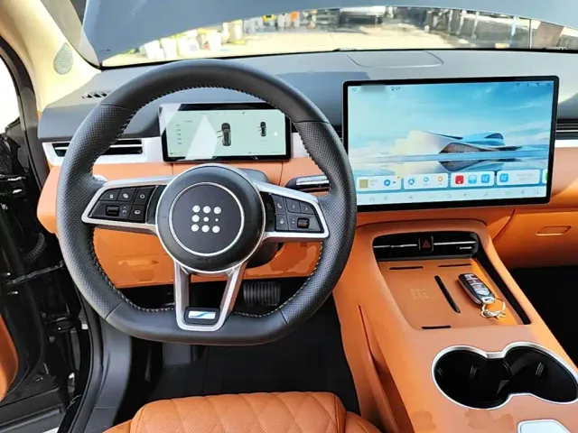 Landian E5 PLUS — Фото автомобиля 10