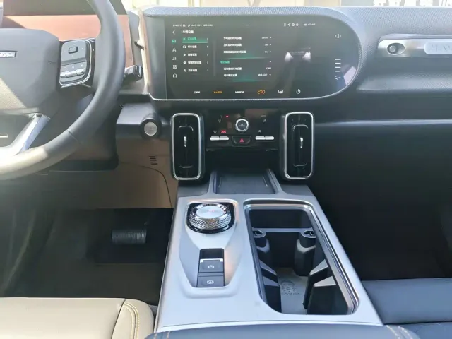 Haval Big Dog — Фото автомобиля 15