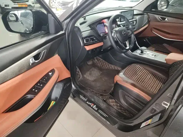 Changan CS75 — Фото автомобиля 15