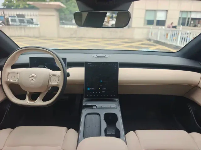 Nio ET5 Touring — Фото автомобиля 5