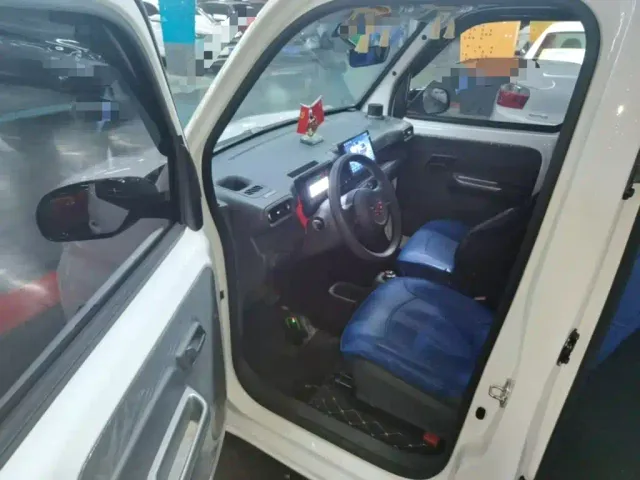 Wuling Zhiguang NEV — Фото автомобиля 15