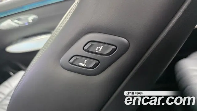 Genesis GV70 2.5T Бензин 2WD — Фото автомобиля 30