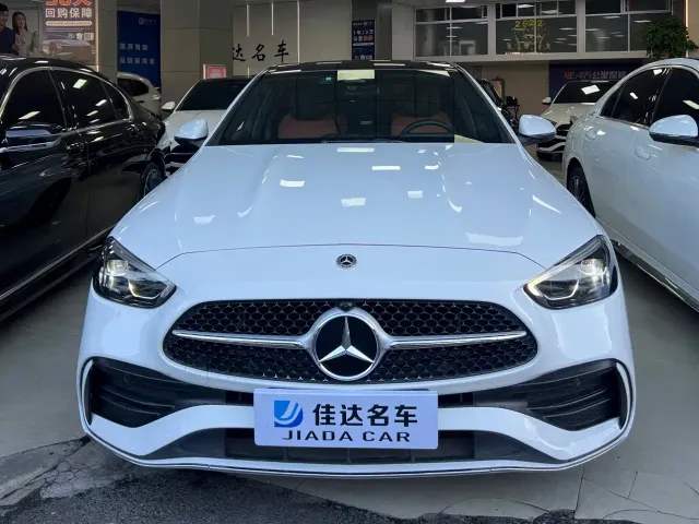 Mercedes-Benz C-Class — Фото автомобиля 2