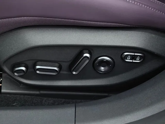 Xpeng P7 — Фото автомобиля 20