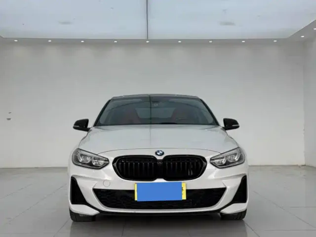 BMW 1 Series — Фото автомобиля 2