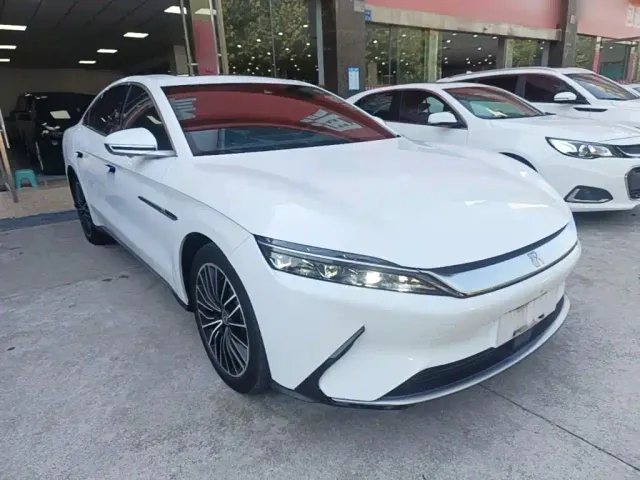 BYD Han — Фото автомобиля 3