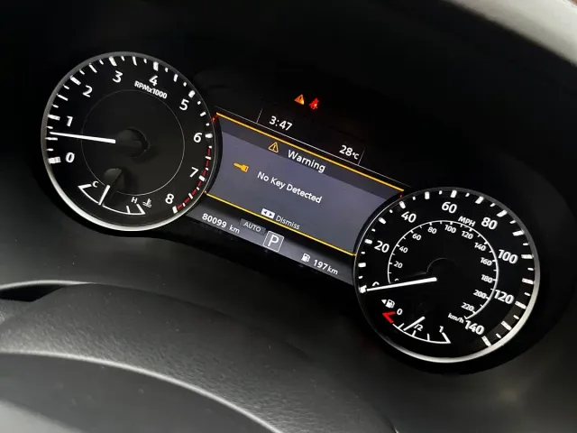 Nissan Patrol — Фото автомобиля 4