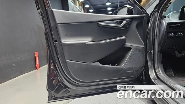 Kia EV6 — Фото автомобиля 22