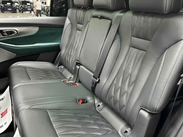 GAC Trumpchi GS8 — Фото автомобиля 29