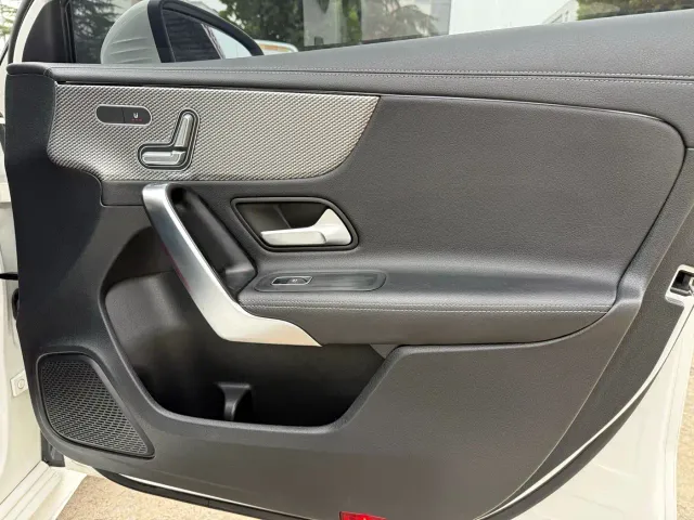 Mercedes-Benz A-Class — Фото автомобиля 9