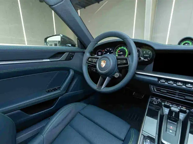 Porsche 911 — Фото автомобиля 12
