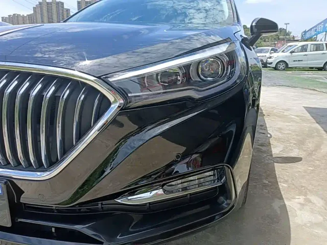 Hongqi H5 — Фото автомобиля 23