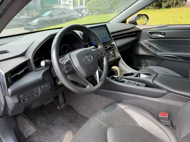 Toyota Avalon — Фото автомобиля 7