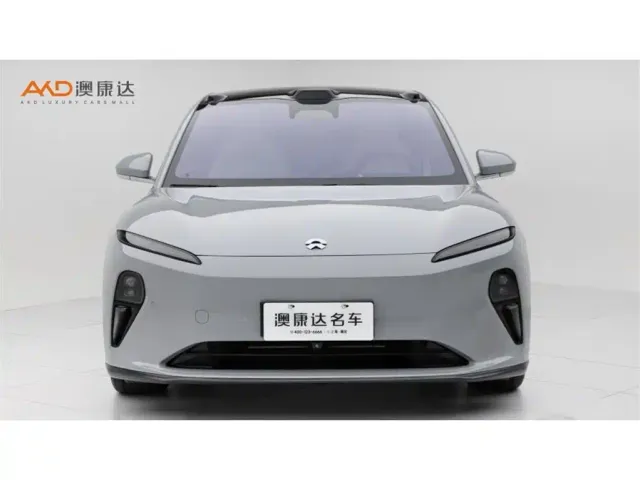 Nio ET5 — Фото автомобиля 2