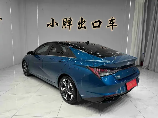Hyundai Elantra — Фото автомобиля 6