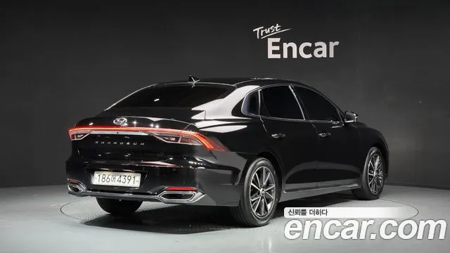 Hyundai Grandeur Новый Grandeur IG — Фото автомобиля 2