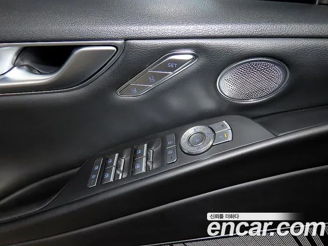 Genesis G80 RG3 — Фото автомобиля 13