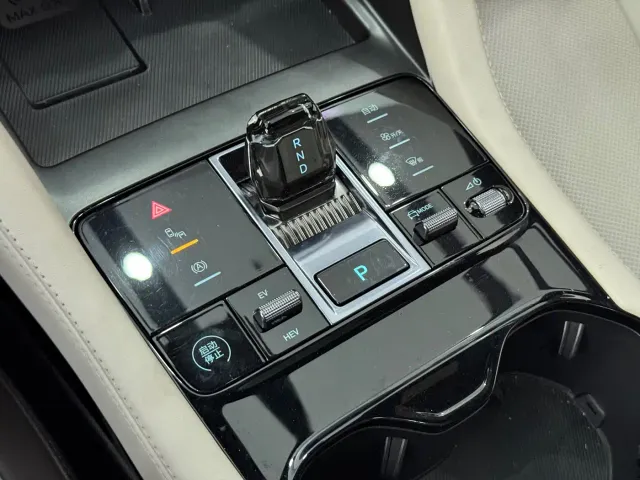 BYD Song PLUS — Фото автомобиля 19