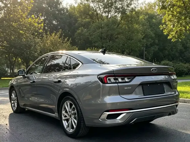 Ford Mondeo — Фото автомобиля 4