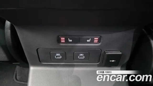 Land Rover Range Rover Velar — Фото автомобиля 19